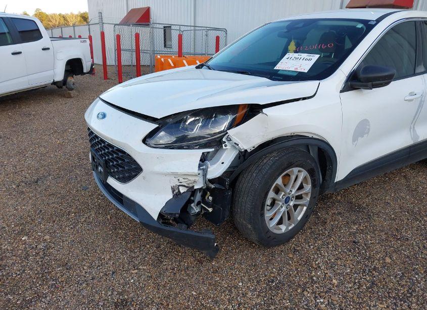 Photo 6 of 2022 Ford Escape SE (VIN 1FMCU0G61NUB98756)