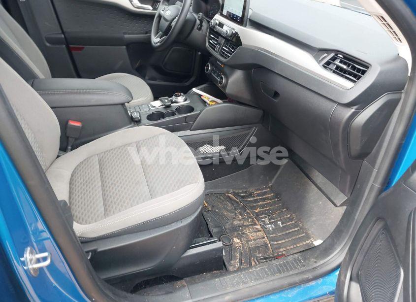 Photo 5 of 2020 Ford Escape SE (VIN 1FMCU0G62LUA66943)