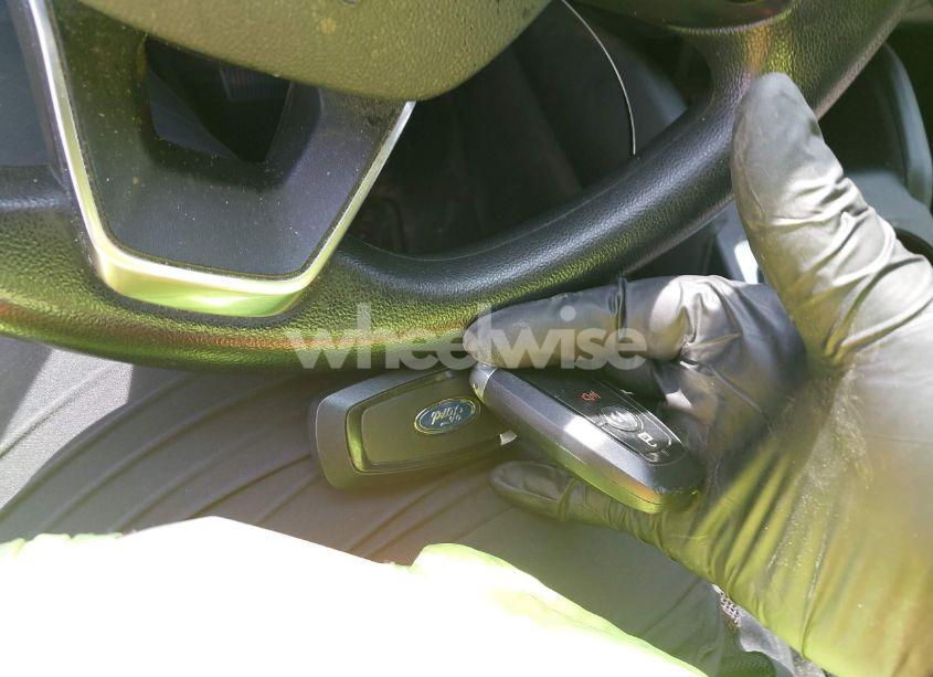 Photo 11 of 2020 Ford Escape SE (VIN 1FMCU0G62LUB44377)