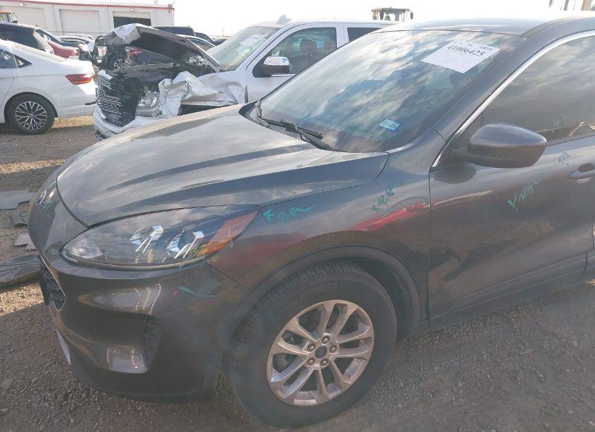 Photo 6 of 2020 Ford Escape SE (VIN 1FMCU0G62LUB78514)