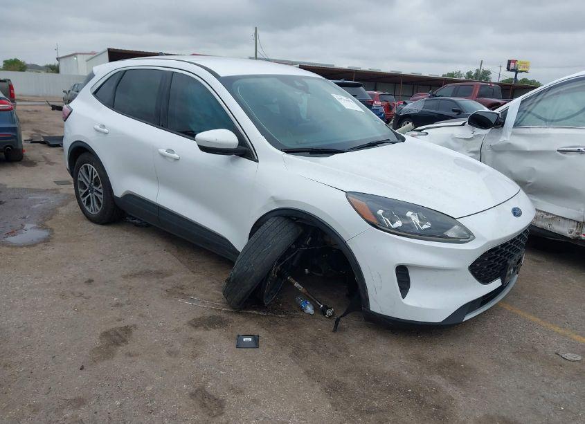 2020 Ford Escape SE (VIN 1FMCU0G62LUB92705) main photo