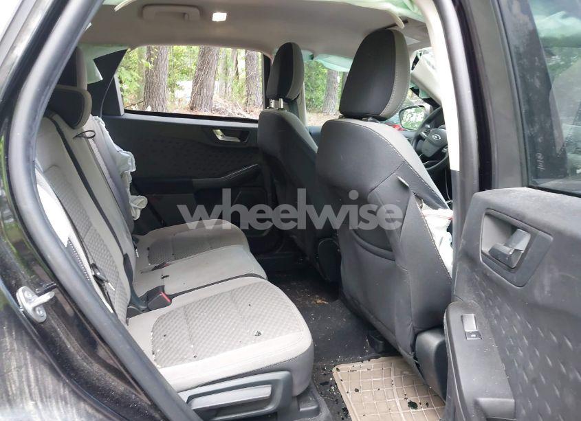 Photo 8 of 2020 Ford Escape SE (VIN 1FMCU0G62LUC04223)
