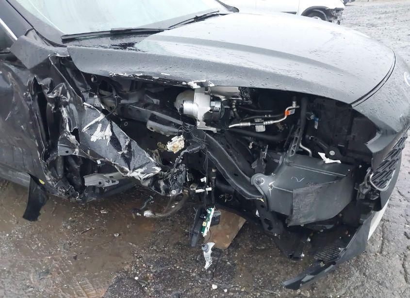 Photo 6 of 2020 Ford Escape SE (VIN 1FMCU0G62LUC18686)