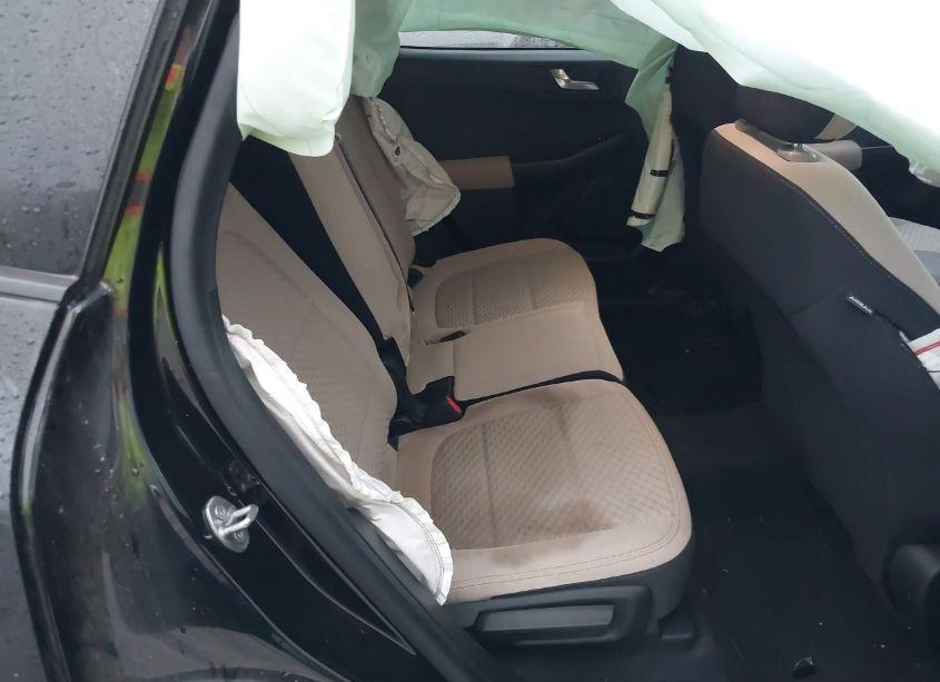 Photo 8 of 2020 Ford Escape SE (VIN 1FMCU0G62LUC18686)