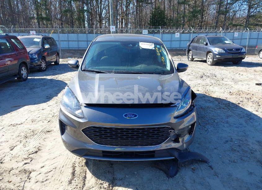 Photo 13 of 2021 Ford Escape SE (VIN 1FMCU0G62MUA99328)