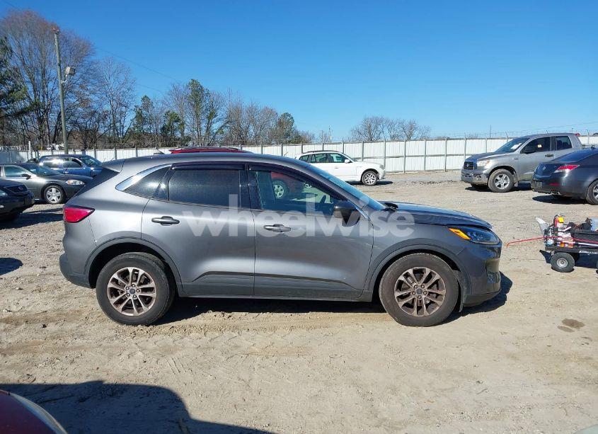 Photo 14 of 2021 Ford Escape SE (VIN 1FMCU0G62MUA99328)