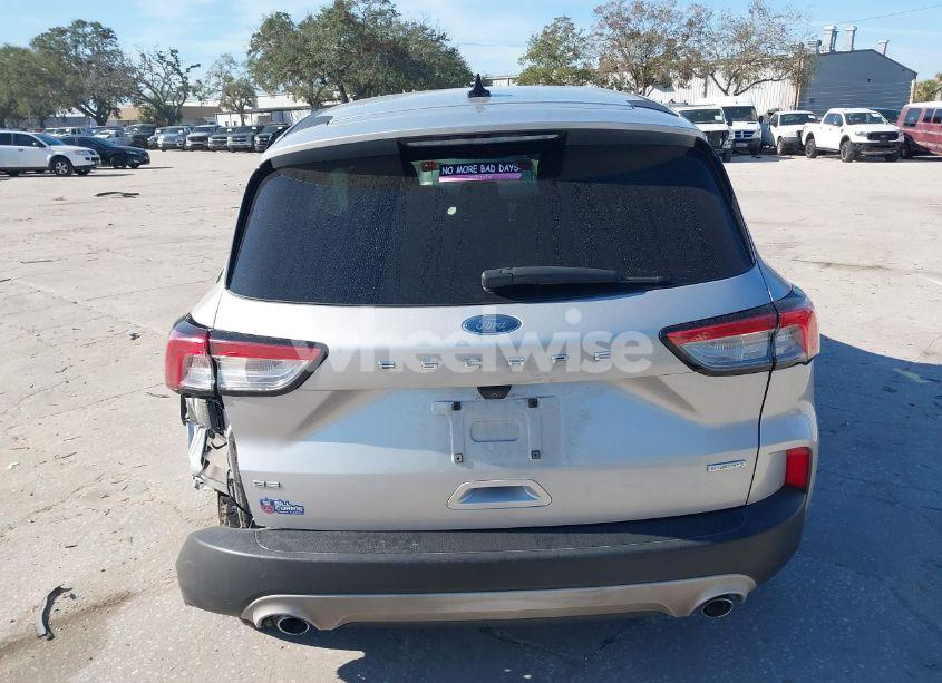 Photo 15 of 2020 Ford Escape SE (VIN 1FMCU0G63LUA06623)