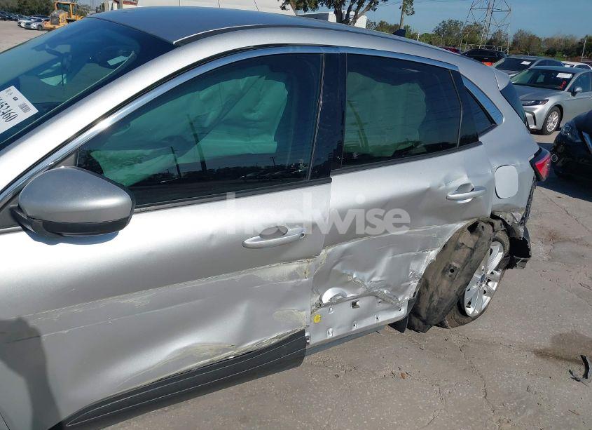 Photo 17 of 2020 Ford Escape SE (VIN 1FMCU0G63LUA06623)