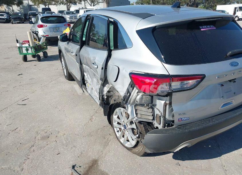 Photo 19 of 2020 Ford Escape SE (VIN 1FMCU0G63LUA06623)