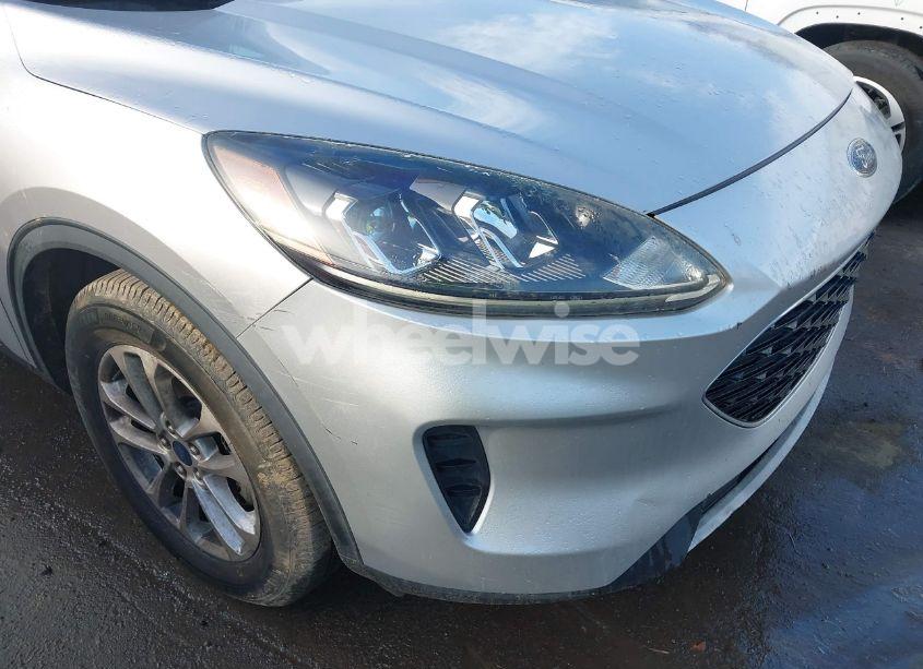 Photo 18 of 2020 Ford Escape SE (VIN 1FMCU0G63LUA22725)