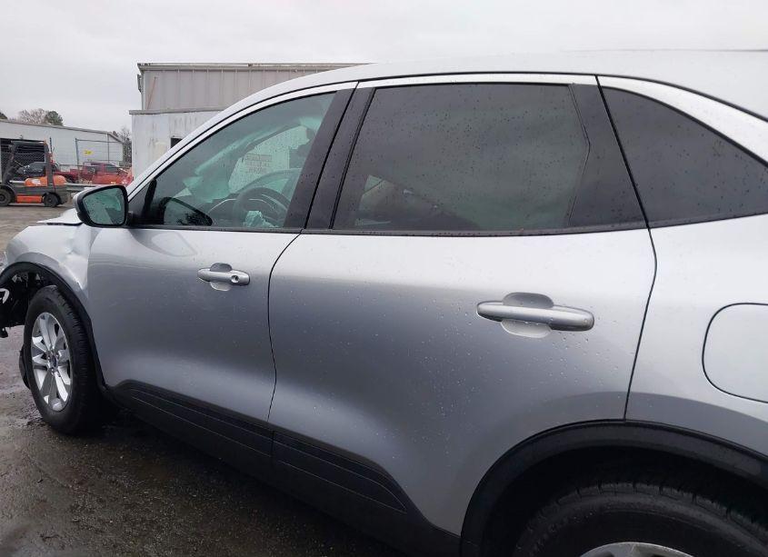 Photo 14 of 2020 Ford Escape SE (VIN 1FMCU0G63LUB21884)