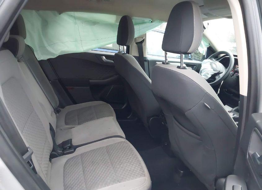 Photo 8 of 2020 Ford Escape SE (VIN 1FMCU0G63LUB21884)