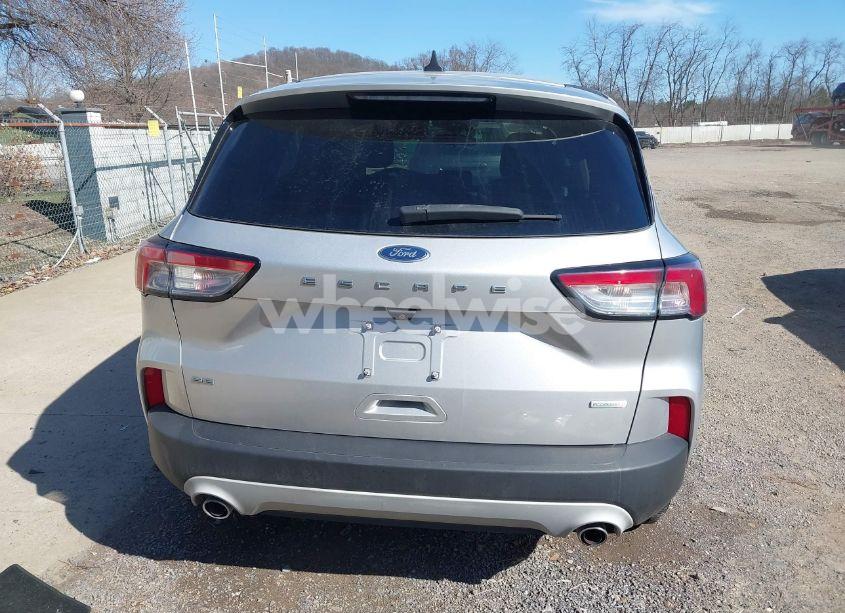 Photo 17 of 2020 Ford Escape SE (VIN 1FMCU0G63LUB81230)