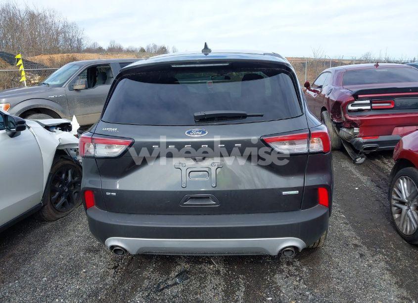 Photo 16 of 2020 Ford Escape SE (VIN 1FMCU0G63LUB90817)