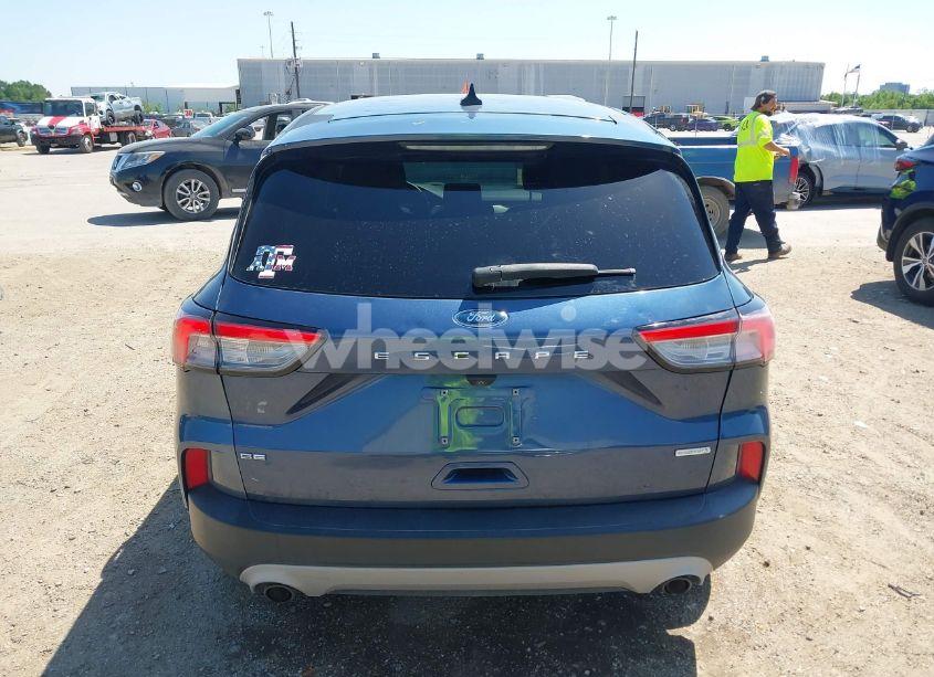 Photo 16 of 2020 Ford Escape SE (VIN 1FMCU0G63LUC42916)