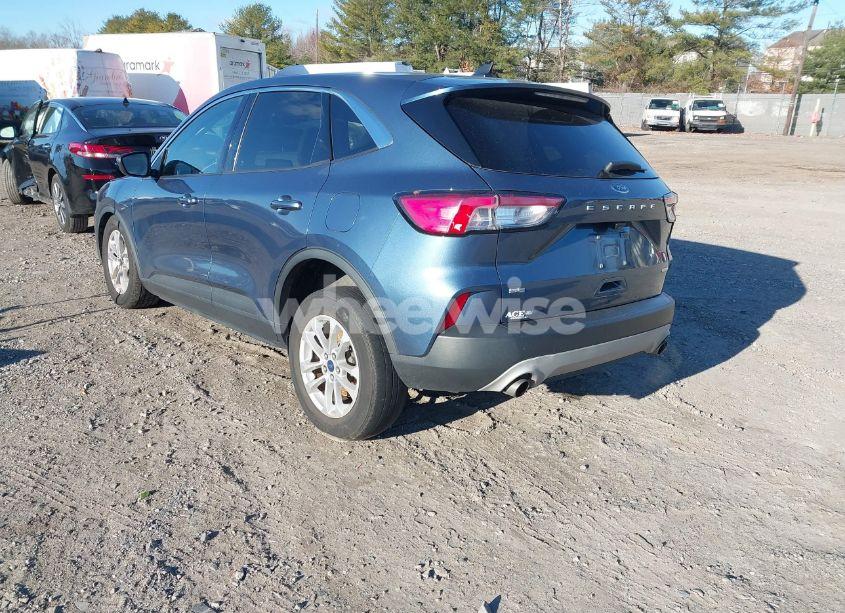 Photo 3 of 2020 Ford Escape SE (VIN 1FMCU0G63LUC43368)