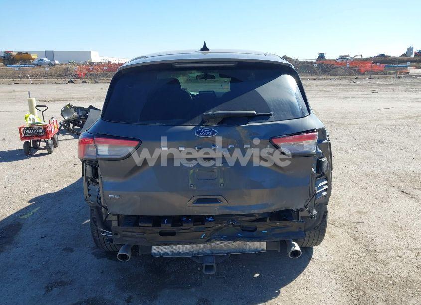 Photo 16 of 2021 Ford Escape SE (VIN 1FMCU0G63MUA48226)
