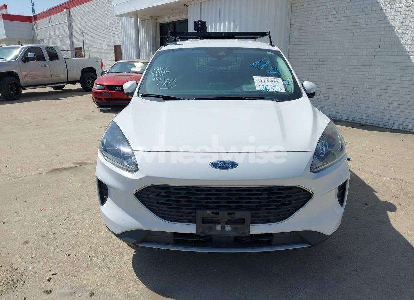 Photo 13 of 2021 Ford Escape SE (VIN 1FMCU0G63MUA73725)