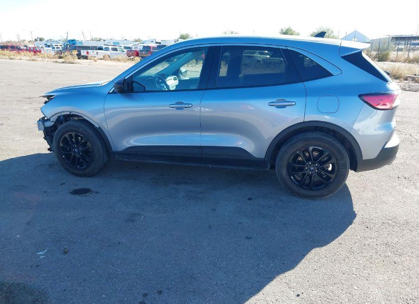 Photo 15 of 2022 Ford Escape SE (VIN 1FMCU0G63NUB11195)
