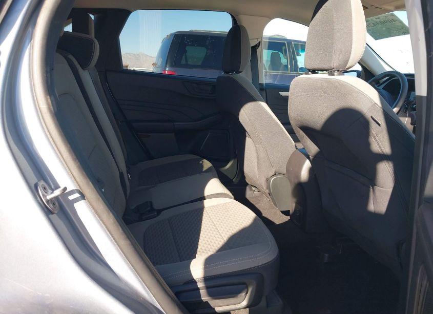 Photo 8 of 2022 Ford Escape SE (VIN 1FMCU0G63NUB11195)