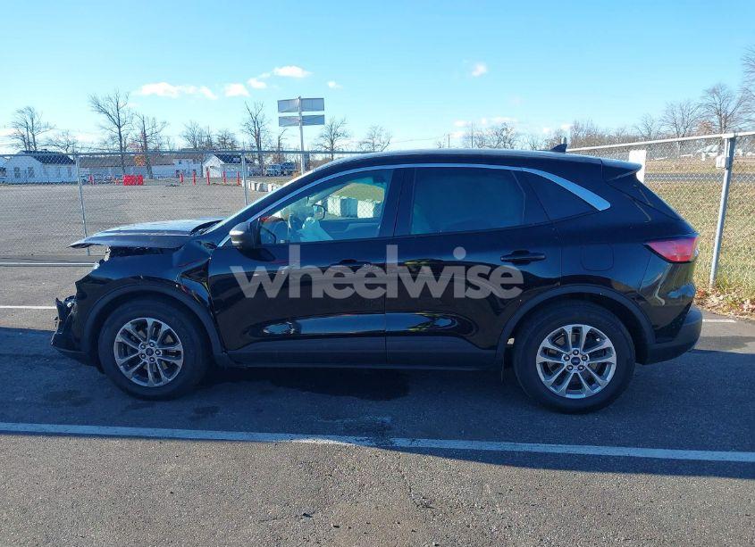 Photo 14 of 2022 Ford Escape SE (VIN 1FMCU0G63NUB14632)