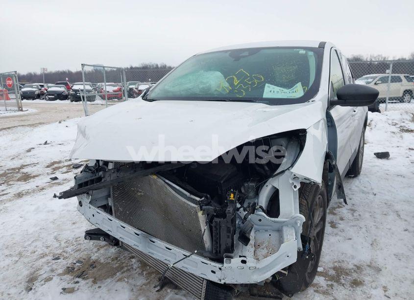 Photo 2 of 2022 Ford Escape SE (VIN 1FMCU0G63NUB23542)