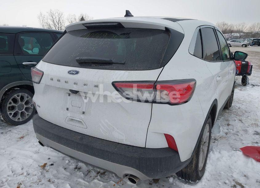 Photo 4 of 2022 Ford Escape SE (VIN 1FMCU0G63NUB23542)