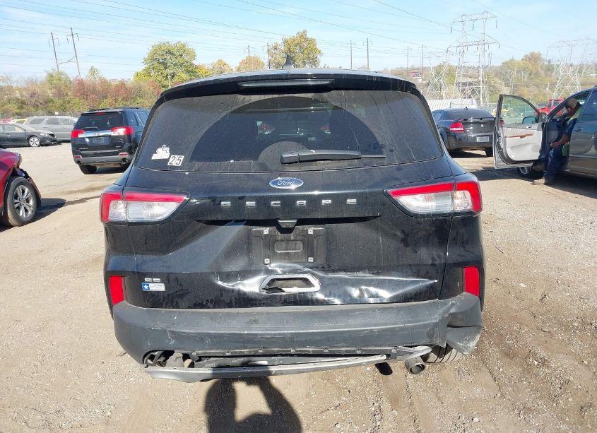 Photo 17 of 2022 Ford Escape SE (VIN 1FMCU0G63NUB67430)