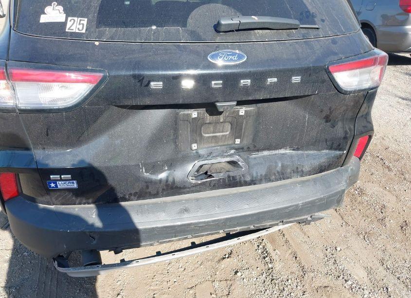 Photo 6 of 2022 Ford Escape SE (VIN 1FMCU0G63NUB67430)
