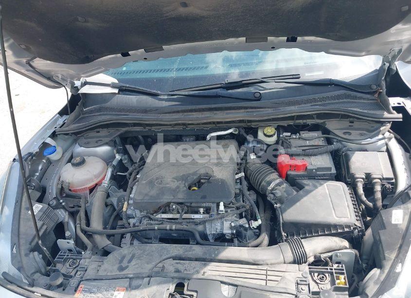 Photo 10 of 2020 Ford Escape SE (VIN 1FMCU0G64LUA32826)