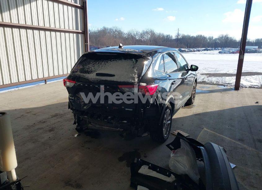 Photo 4 of 2020 Ford Escape SE (VIN 1FMCU0G64LUA95375)