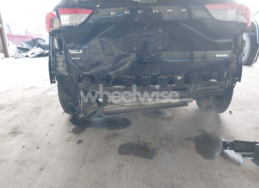 Photo 6 of 2020 Ford Escape SE (VIN 1FMCU0G64LUA95375)