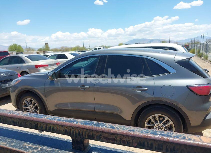 Photo 14 of 2021 Ford Escape SE (VIN 1FMCU0G64MUA89285)