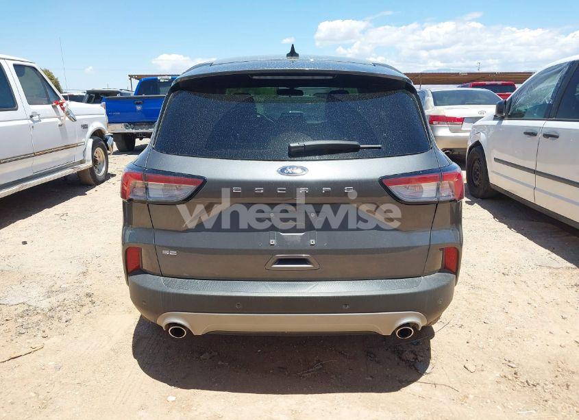 Photo 16 of 2021 Ford Escape SE (VIN 1FMCU0G64MUA89285)