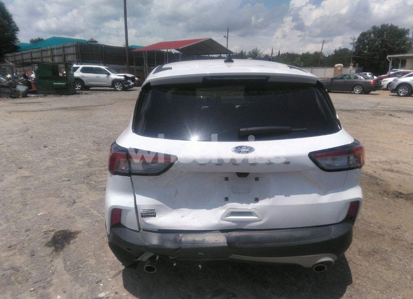 Photo 16 of 2021 Ford Escape SE (VIN 1FMCU0G64MUA90940)