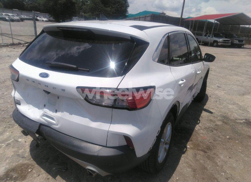 Photo 6 of 2021 Ford Escape SE (VIN 1FMCU0G64MUA90940)