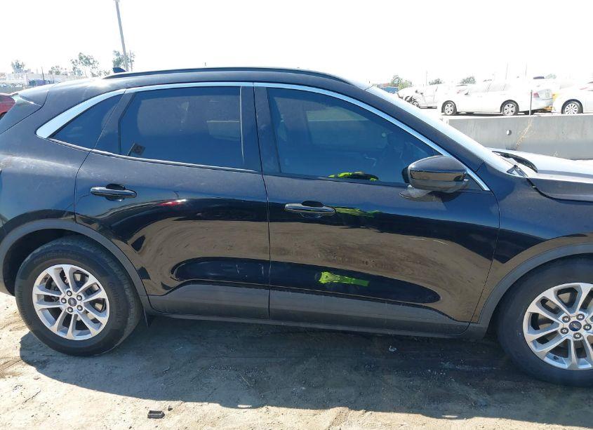 Photo 13 of 2020 Ford Escape SE (VIN 1FMCU0G65LUA35346)