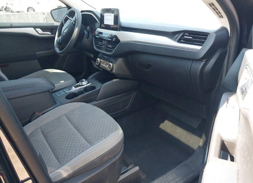 Photo 5 of 2020 Ford Escape SE (VIN 1FMCU0G65LUA35346)