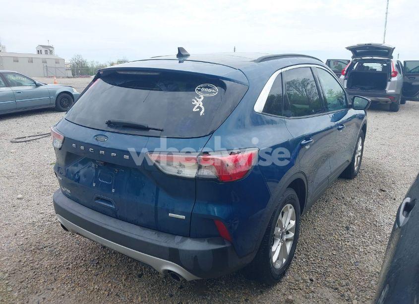 Photo 4 of 2020 Ford Escape SE (VIN 1FMCU0G65LUA98916)