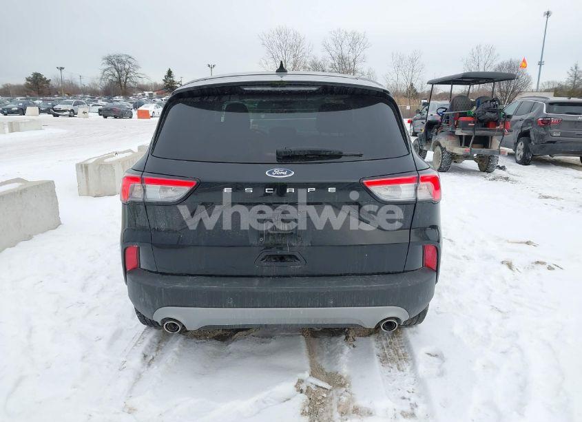 Photo 16 of 2020 Ford Escape SE (VIN 1FMCU0G65LUB13141)
