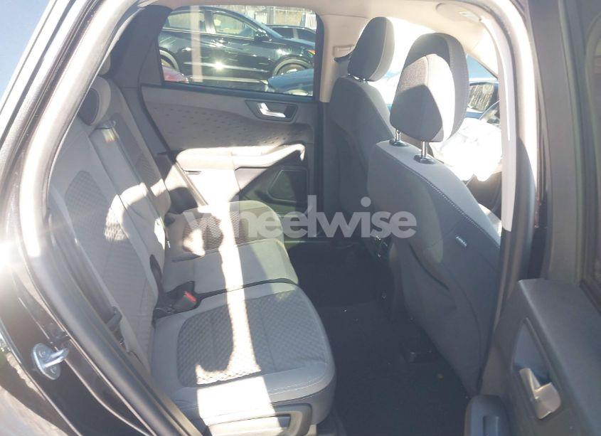 Photo 8 of 2020 Ford Escape SE (VIN 1FMCU0G65LUB28903)