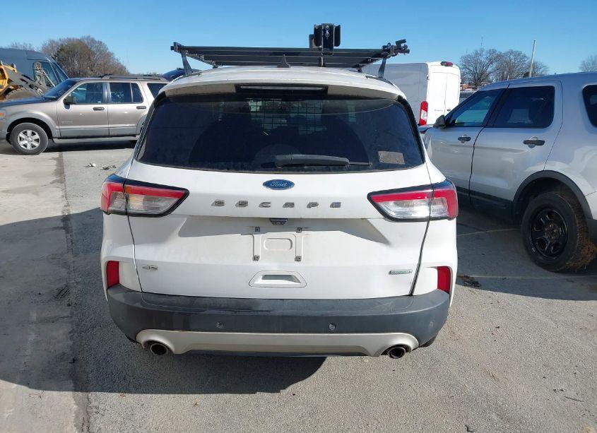 Photo 16 of 2020 Ford Escape SE (VIN 1FMCU0G65LUB73887)