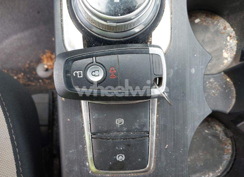 Photo 11 of 2020 Ford Escape SE (VIN 1FMCU0G65LUC05902)