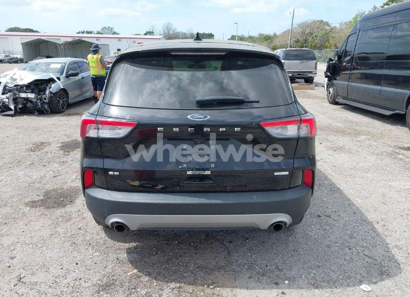Photo 16 of 2020 Ford Escape SE (VIN 1FMCU0G65LUC05902)