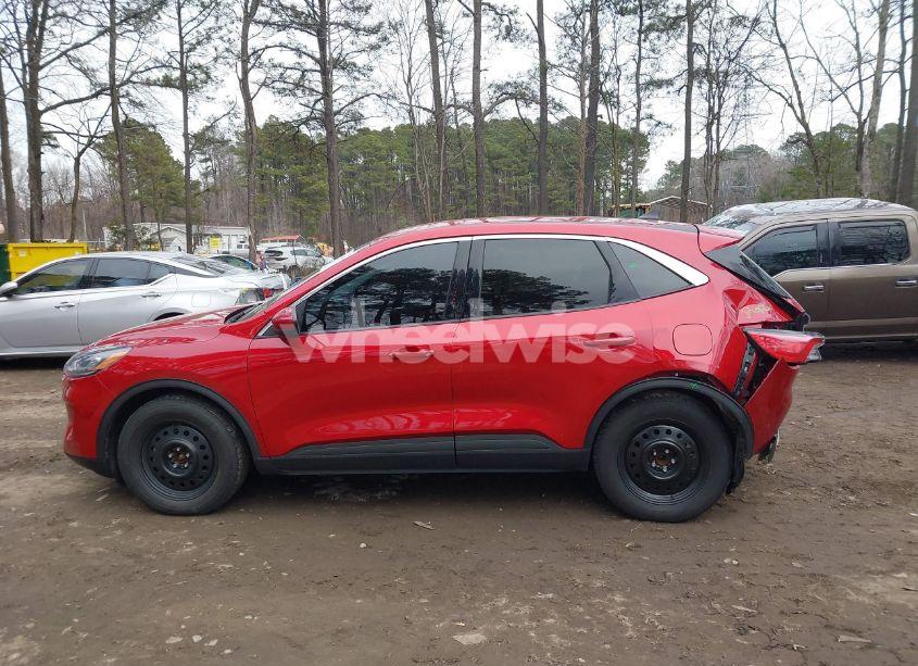 Photo 14 of 2021 Ford Escape SE (VIN 1FMCU0G65MUA46753)