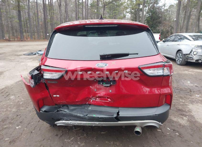 Photo 16 of 2021 Ford Escape SE (VIN 1FMCU0G65MUA46753)