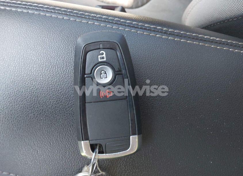 Photo 11 of 2021 Ford Escape SE (VIN 1FMCU0G65MUB16302)