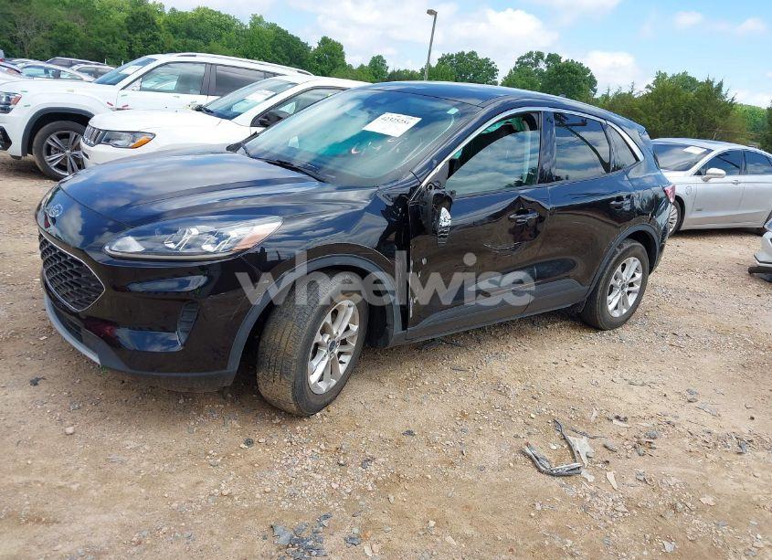 Photo 2 of 2022 Ford Escape SE (VIN 1FMCU0G65NUA54496)