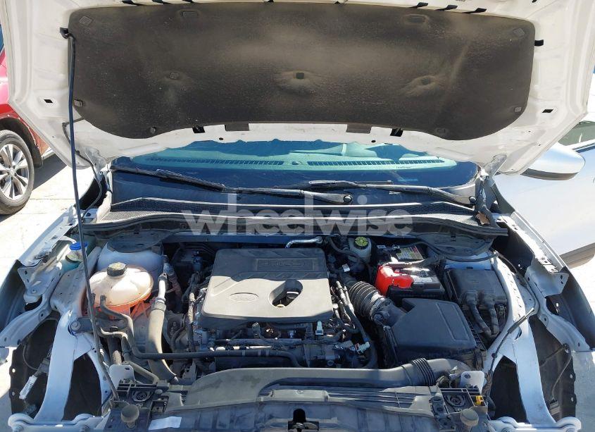 Photo 10 of 2020 Ford Escape SE (VIN 1FMCU0G66LUA31581)