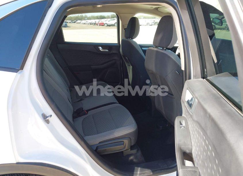 Photo 8 of 2020 Ford Escape SE (VIN 1FMCU0G66LUA31581)
